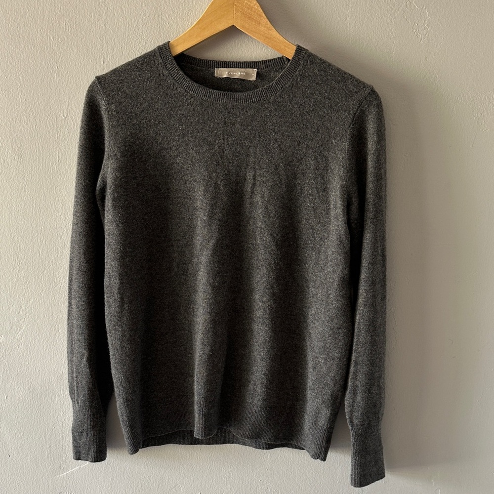 Everlane Charcoal Cashmere Crewneck Sweater